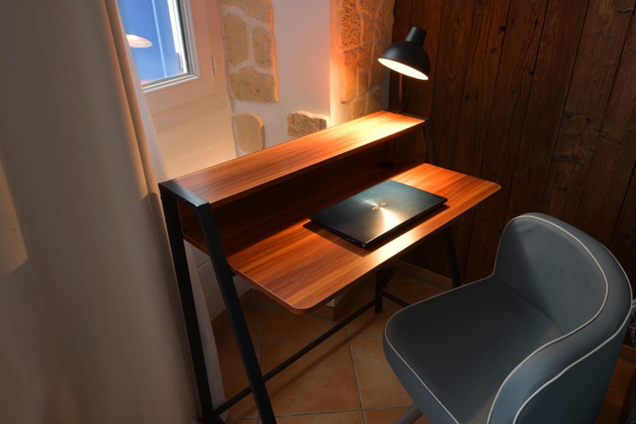 فوا Aux 4 Logis Appart-Hotel - Studio Le City - Petit Dejeuner Inclus 1Ere Nuit المظهر الخارجي الصورة